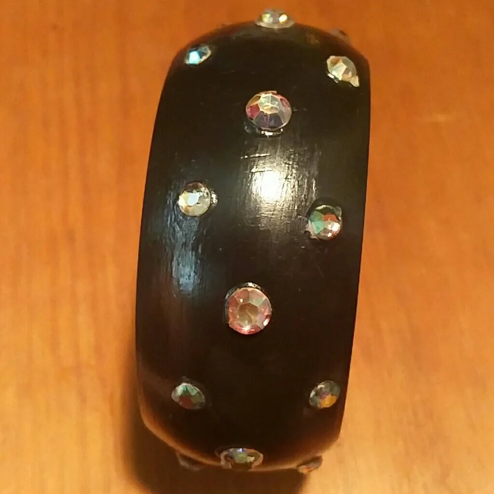 Black and crystal bangle